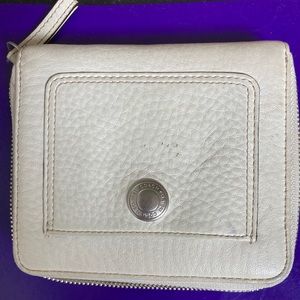 Coach Bifold Zippered Wallet